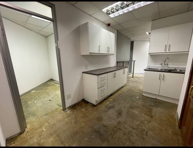 209M² OFFICE TO LET IN ROSEBANK